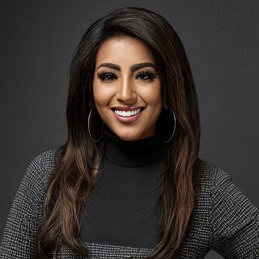 Sara Pereda headshot